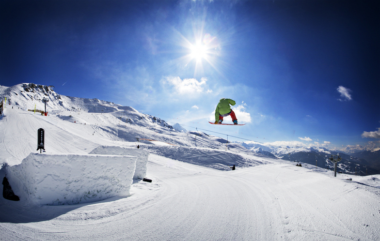 Les Arcs snow